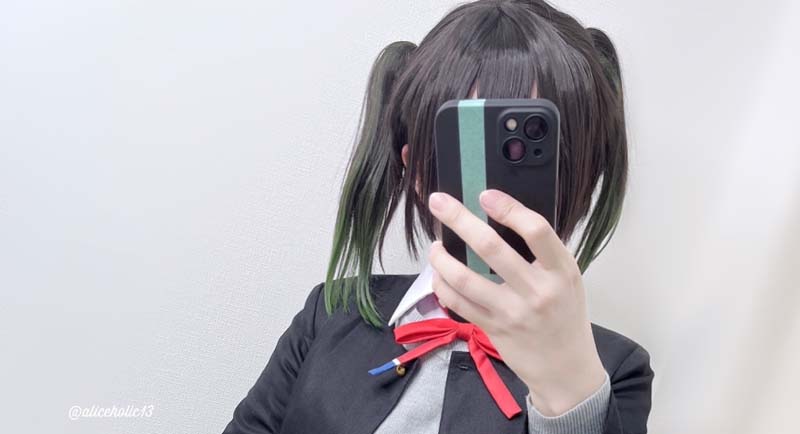 [Aliceholic13 ありすほりっく]🖤制服コスで内緒の裏垢オナニー動画