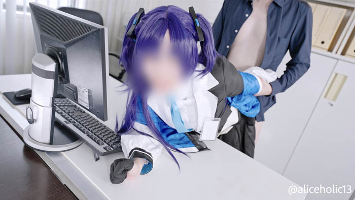 [Aliceholic13 ありすほりっく][fantia-1997881]💙 早◯ユ◯カに土下座で”抜いて”とお願いしたらドン引きしながらも「先生のためなら…」と溜まりきった精子を完璧＆スマートに♡搾り取ってくれる動画