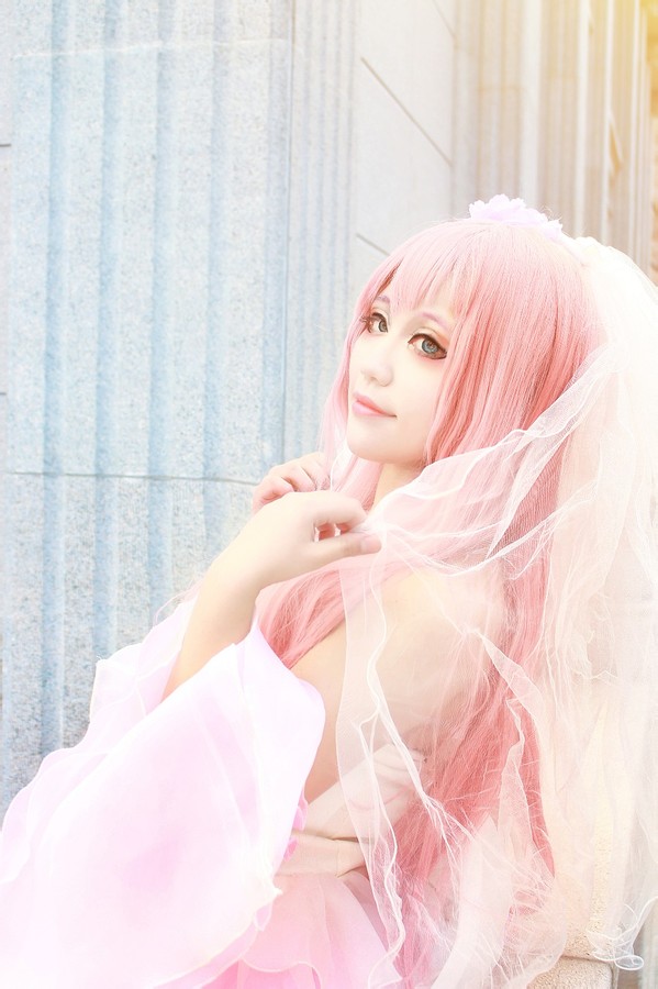 The Amethyst Vow – Megurine Luka Demon Bride [17P]