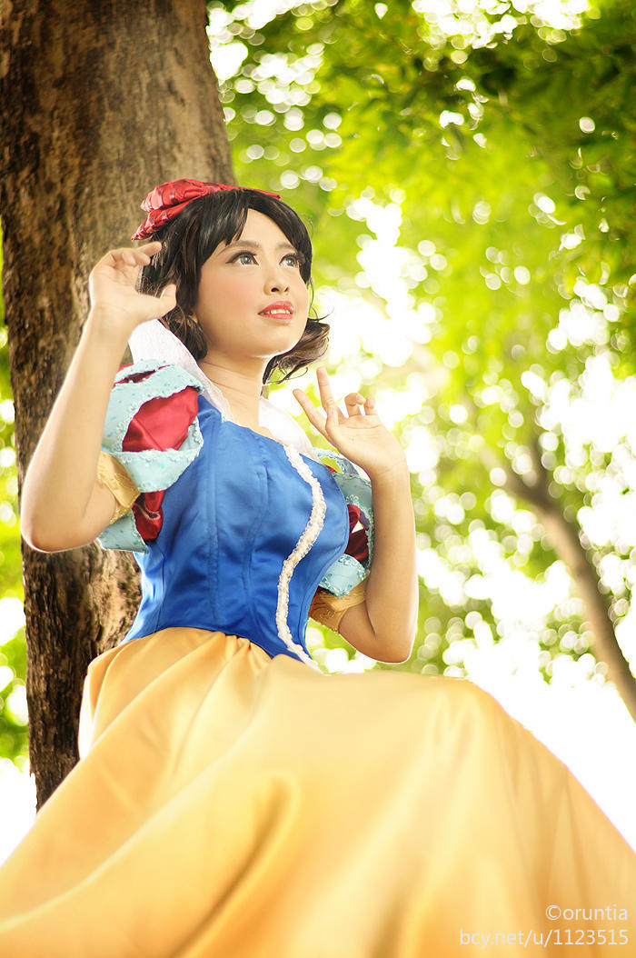 The Fairest of Them All – Snow White Forest Elegance [7P]