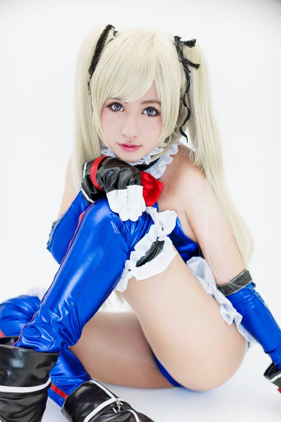 The Little Devil’s Waltz – Marie Rose by Aki [26P]