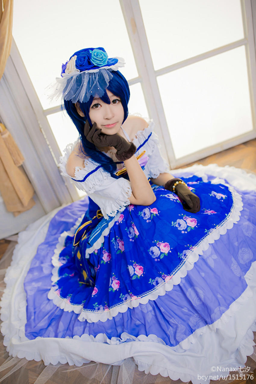 The Starlit Promenade – Sonoda Umi (Ballroom Dance Ver.) [10P]