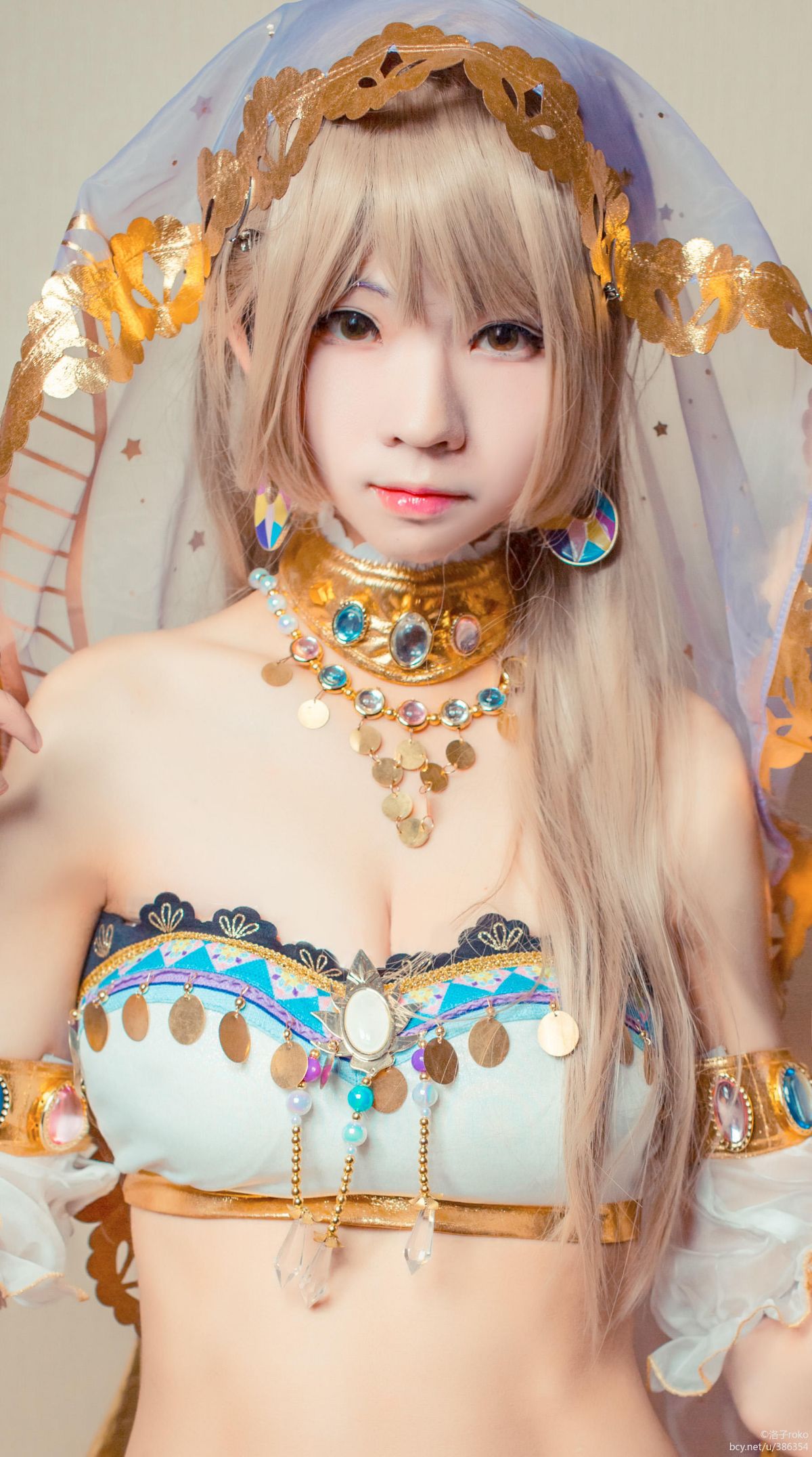 The Desert’s Gentle Breeze – Dancer Kotori [15P]