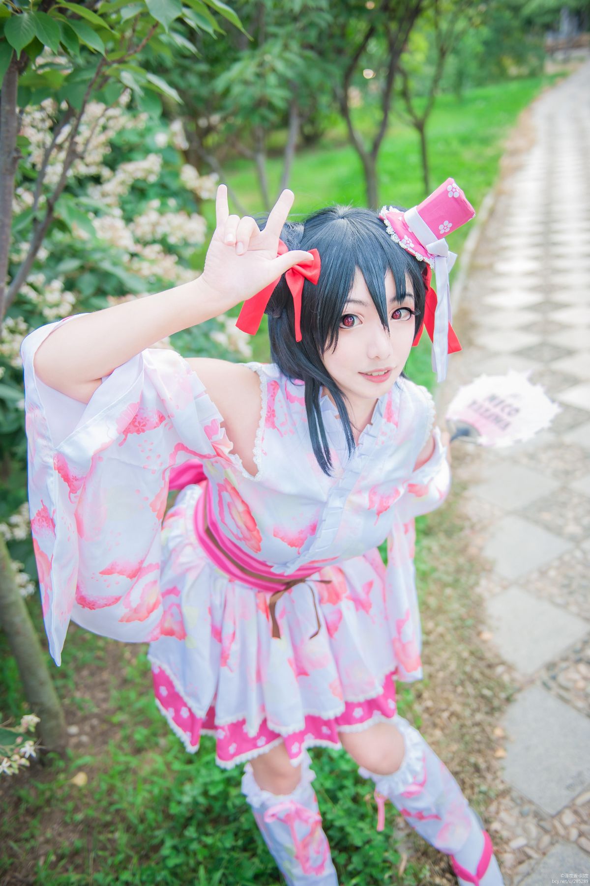 The Radiant Trio – BiBi’s Grand Festival Awakening [28P]